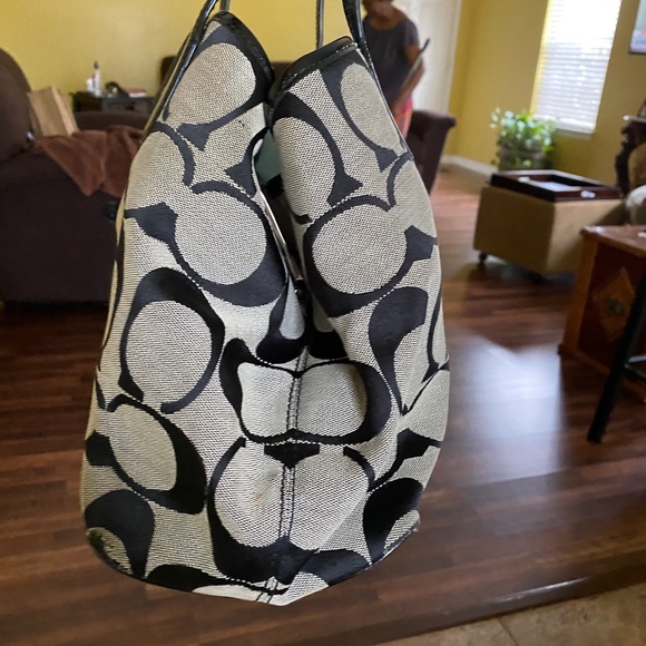 Authentic Black and gray Coach Bag - Picture 5 of 6